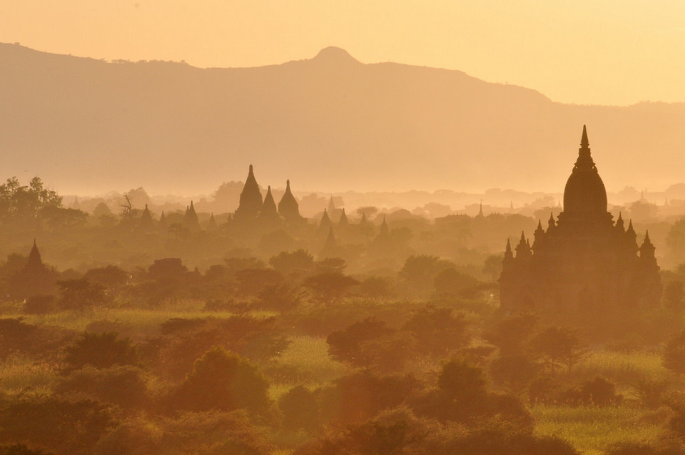 Sunset from Pyathada Paya