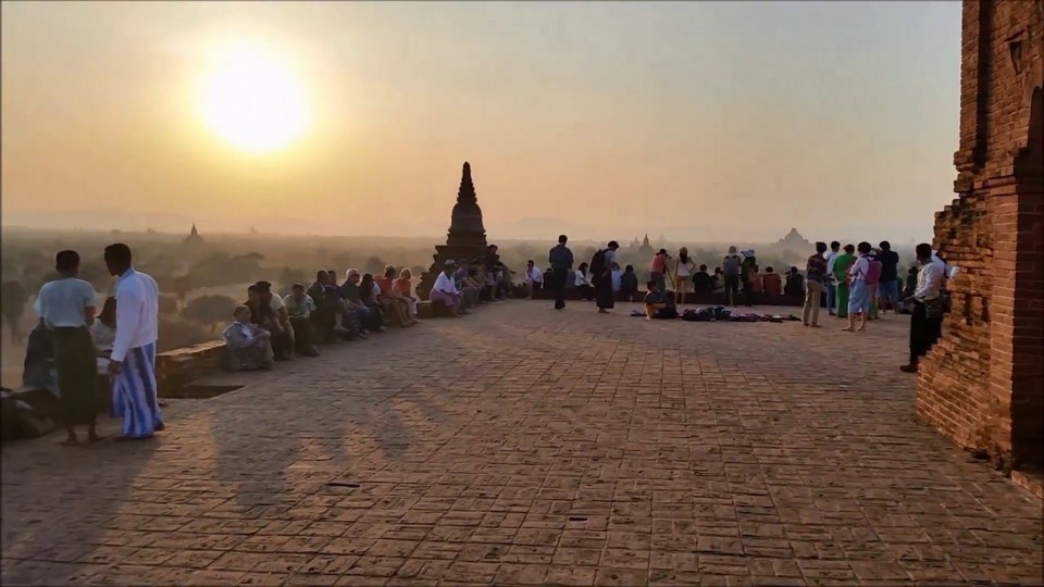 Sunset from Pyathada Paya