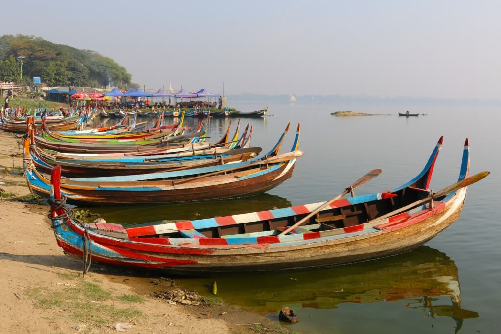 Boat-at-the-Belmond-dock-Bagan.-1024x683