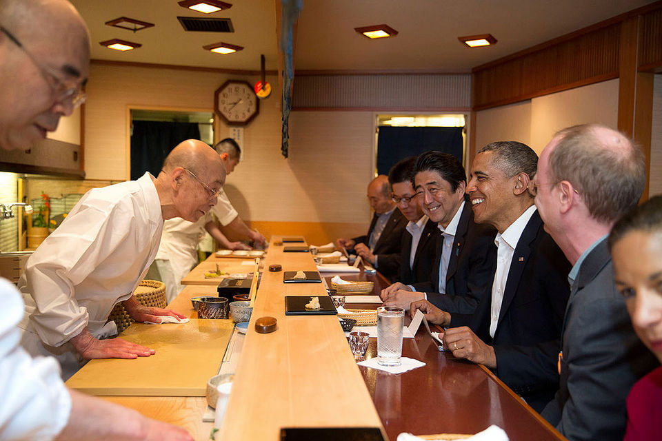 1200px-Barack_Obama_and_Shinzo_Abe_at_Sukyabashi_Jiro_April_2014