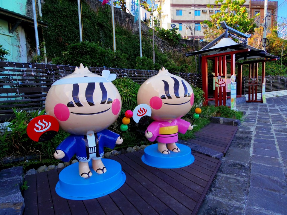 sichongxi hot springs taiwan travel guide