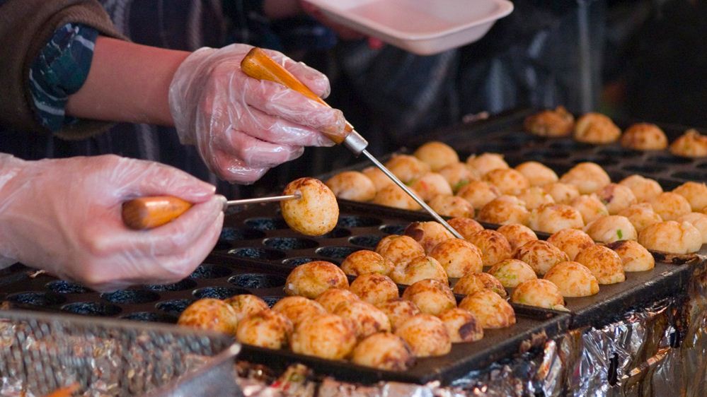 Street food looks so eye-catching that prices are affordable.