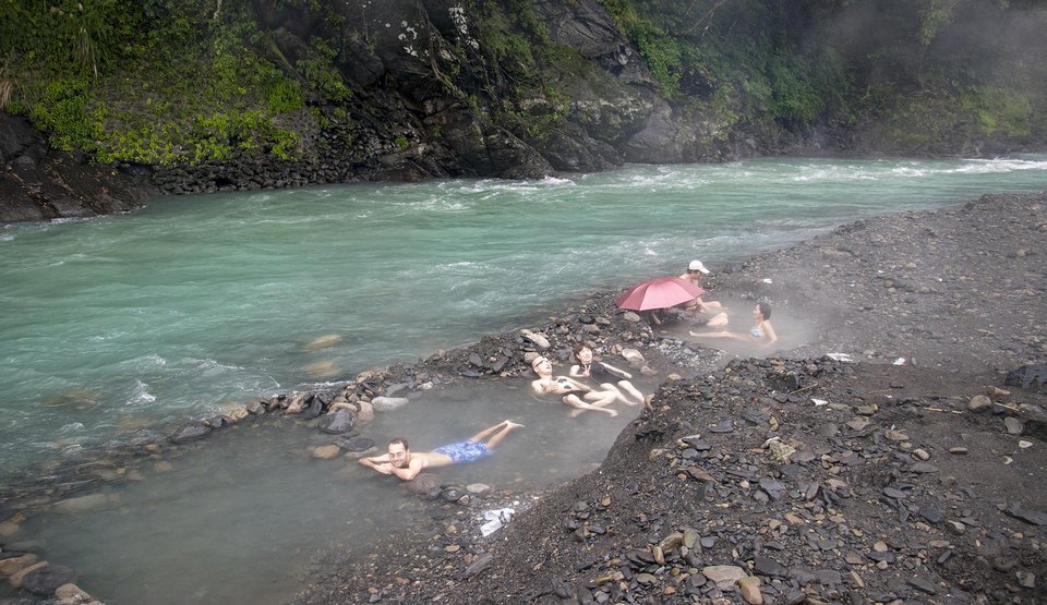 wulai old street and hot springs