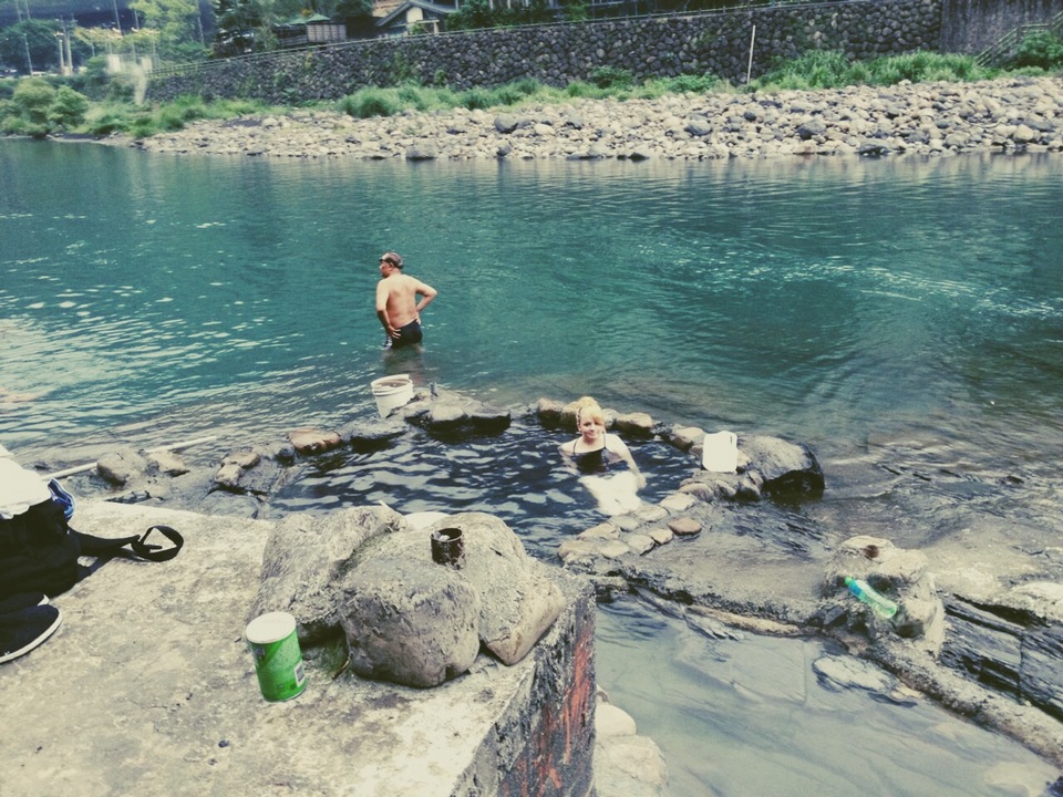 wulai old street and hot springs,wulai blog,wulai day trip,wulai travel blog