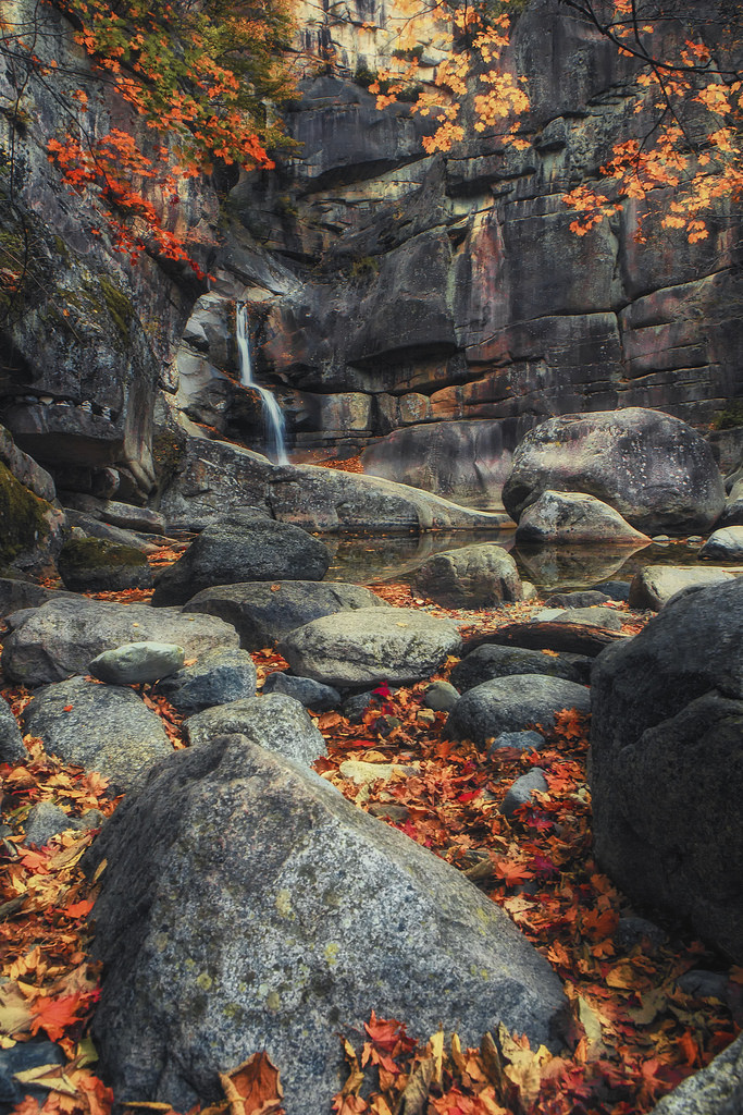Upper Yongchu in fall colors