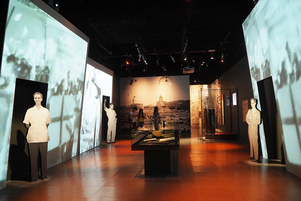 history gallery national Museum of Singapore 3
