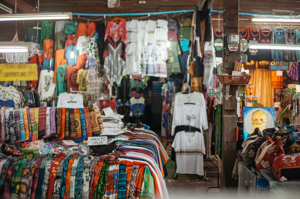 raw-028-emidi-somphet-market-chiang-mai-thailand