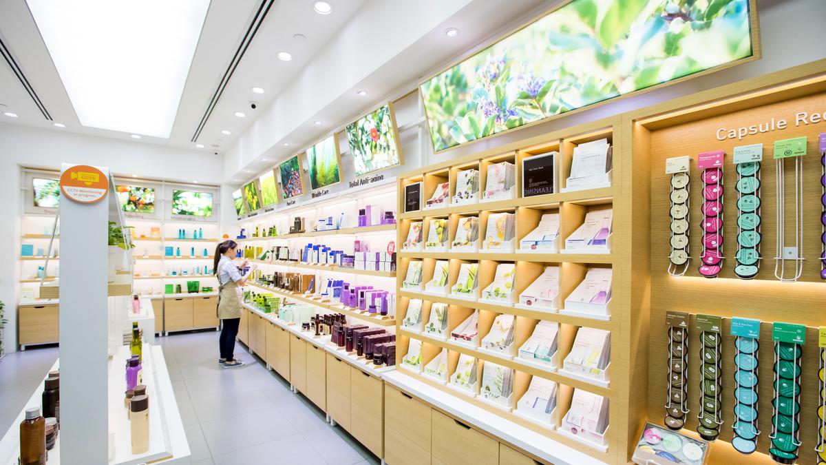 costmetics store