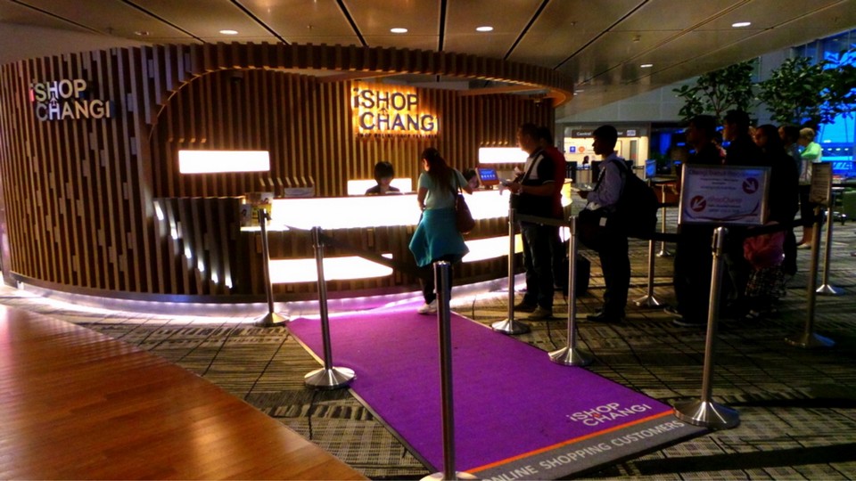 iShopChangi Collection counter