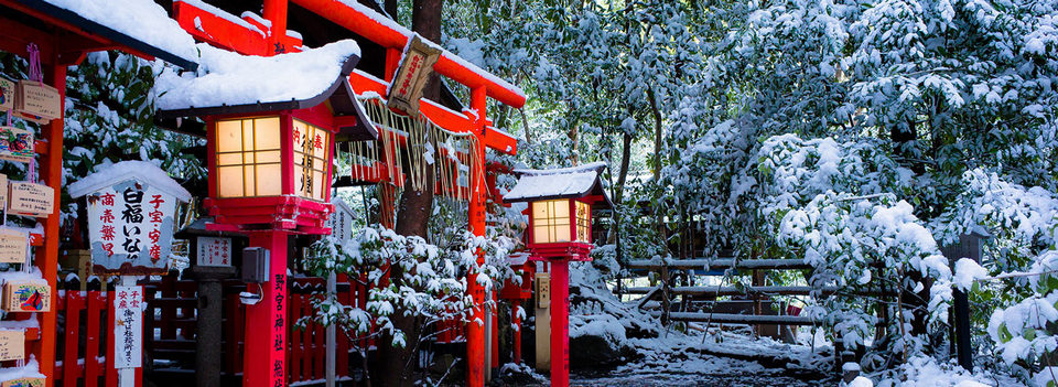 osaka temple winter