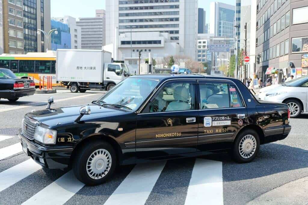 osaka taxi
