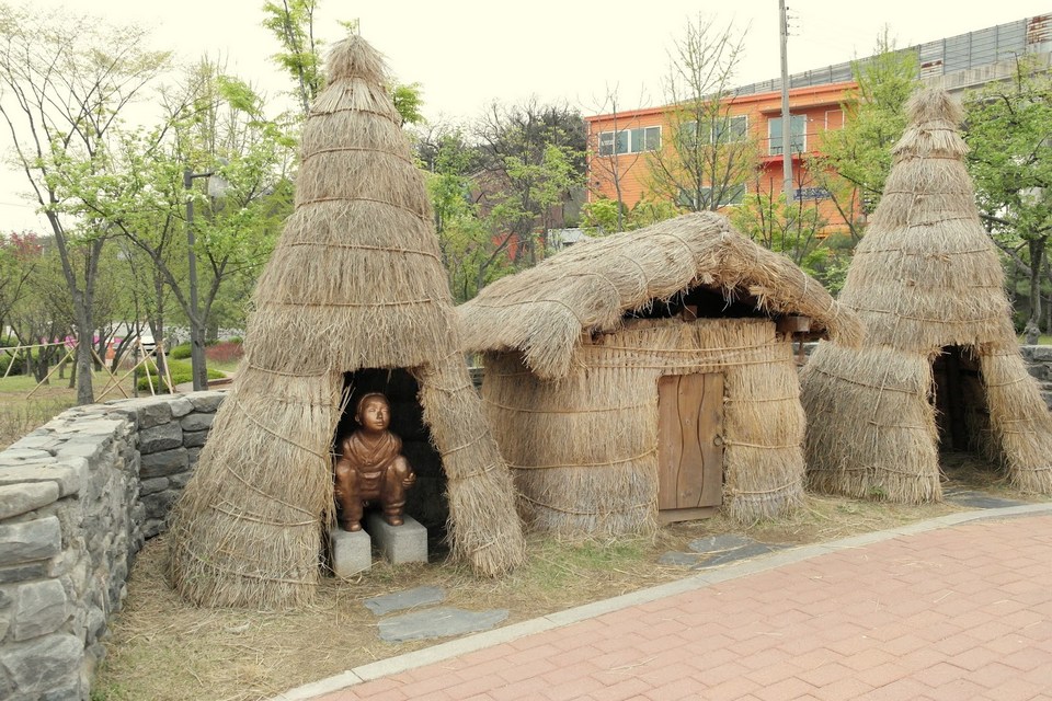Toilet Park & Poop Museum (Haewoojae Museum) (1)