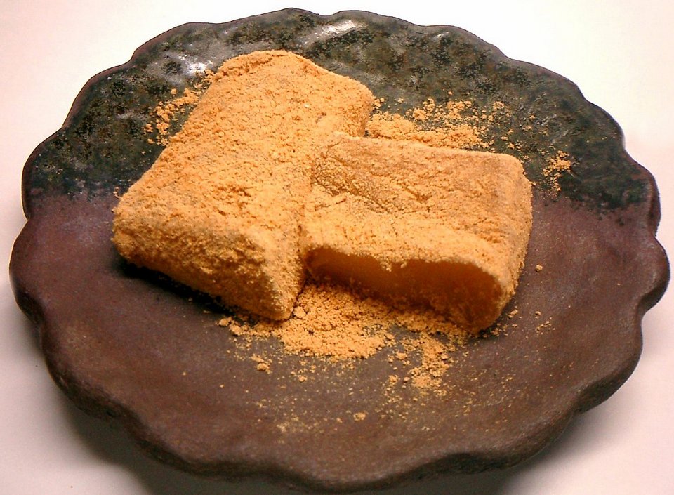 4. Warabi Mochi – Japanese Rice Cake