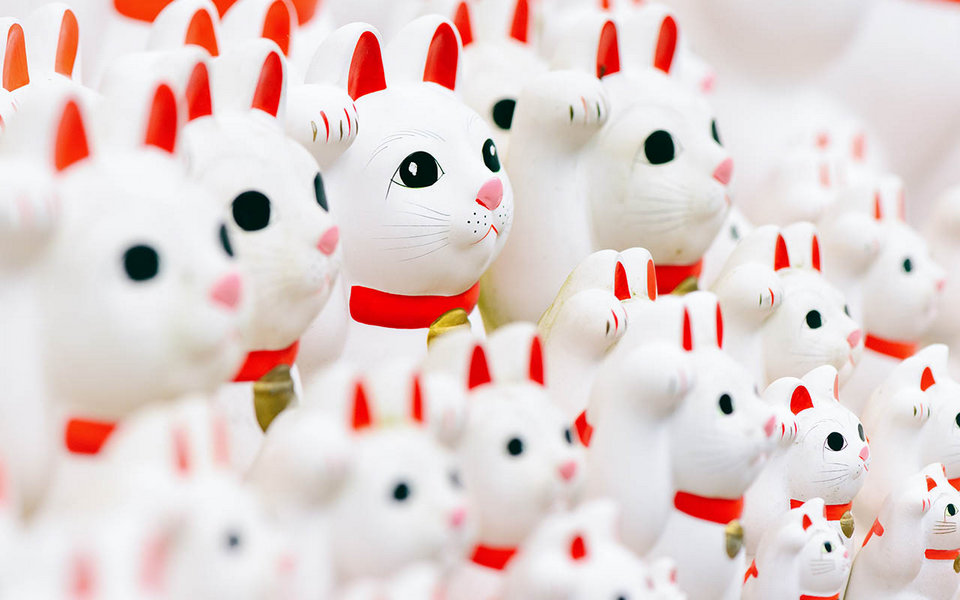7. Maneki Neko – Japanese Lucky Cat 1
