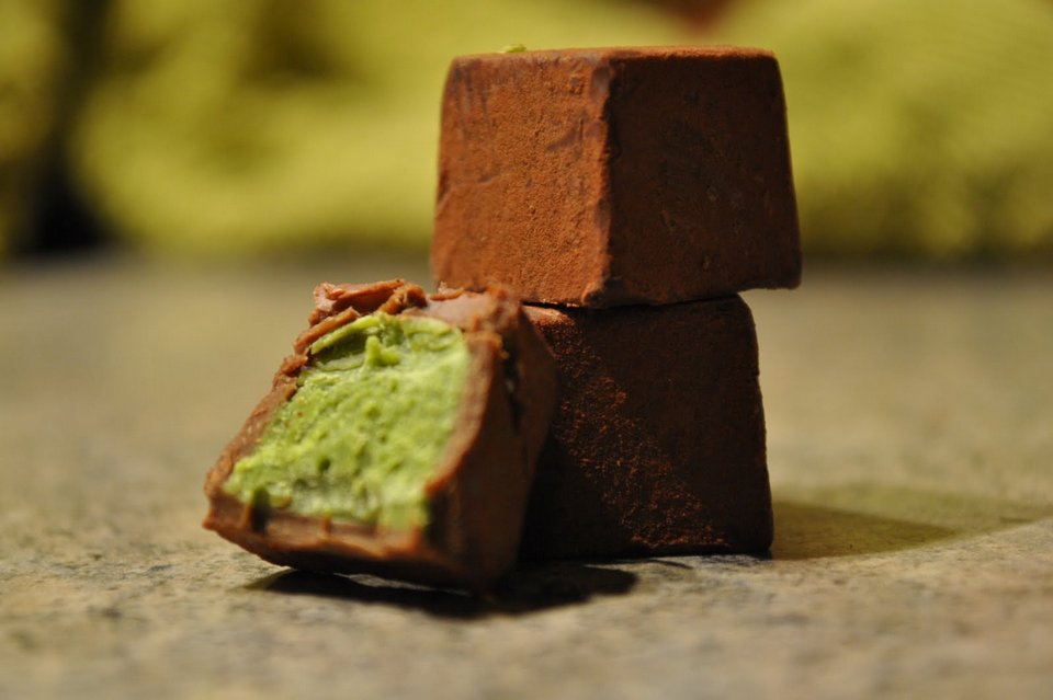Metly Kiss – Japanese Chocolate