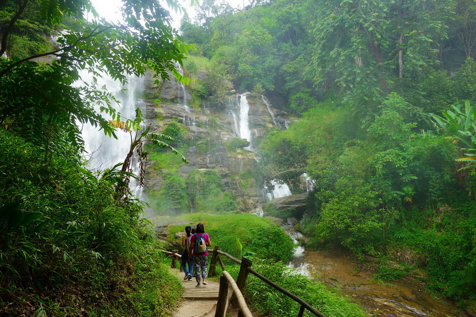 hiking at doi inthanon