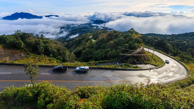 Doi Inthanon National Park sees first frost of the year as temperatures drop.4