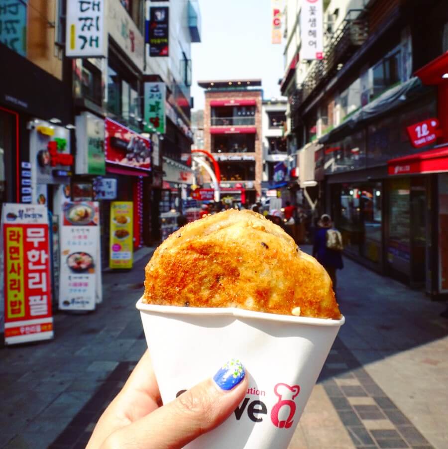 Korean street food hotteok sweet pancake (2)