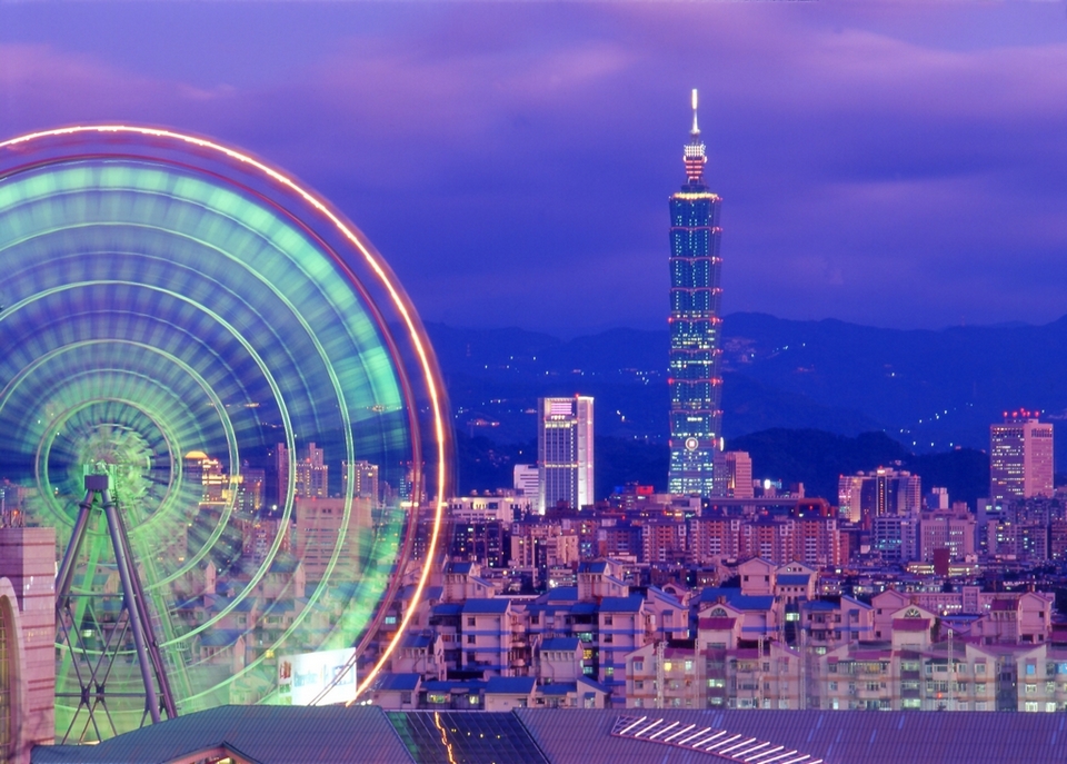 Miramar Entertainment Park Ferris Wheel taipei (1)
