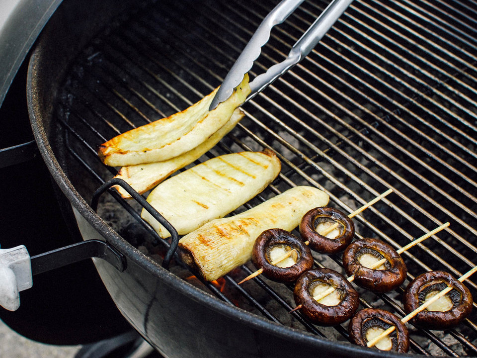 06182015-grilled-mushrooms-sesame-dressing-shaozhong-10