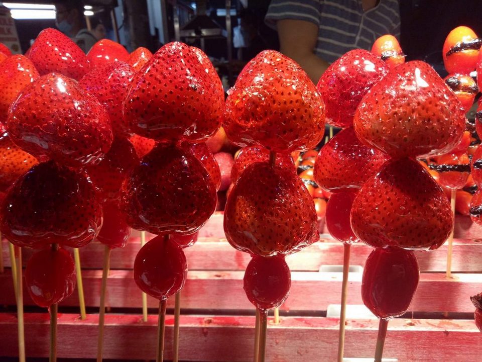 1Tanghulu candied fruits (1)