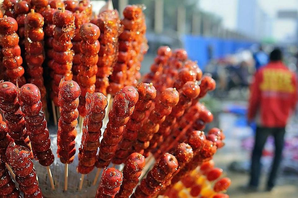 1Tanghulu candied fruits (1)