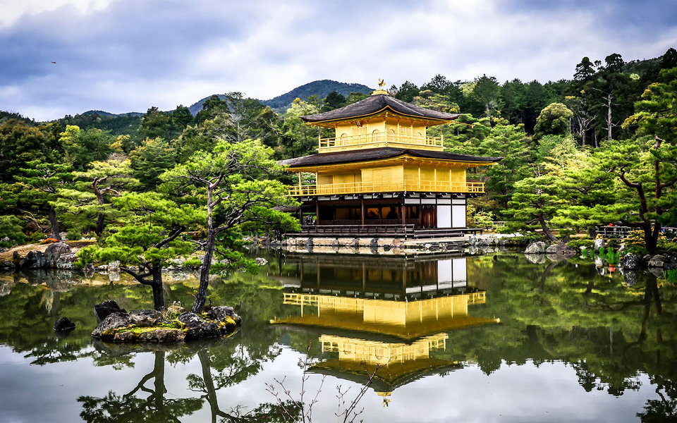 kinkakuji temple kyoto golden pavillion kyoto travel blog kyoto blog (4)