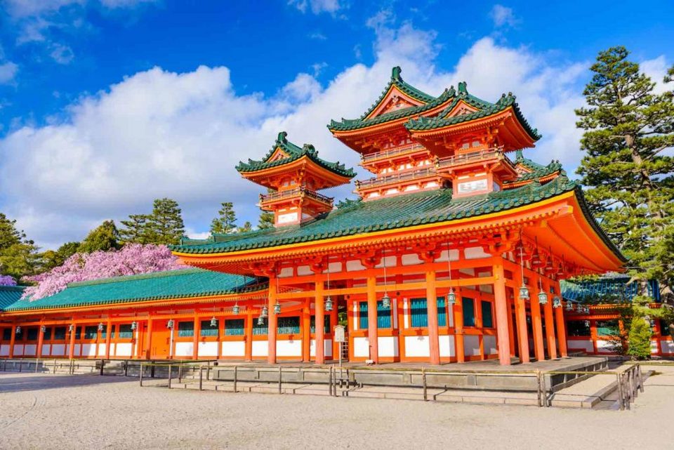 Heian-Shrine-Dragon-1024×684