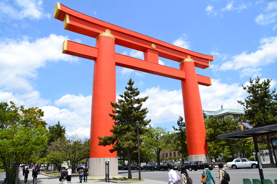 Heian_Shrine_Torii_Gate