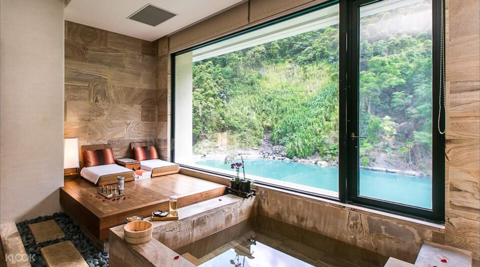 Wulai hot spring