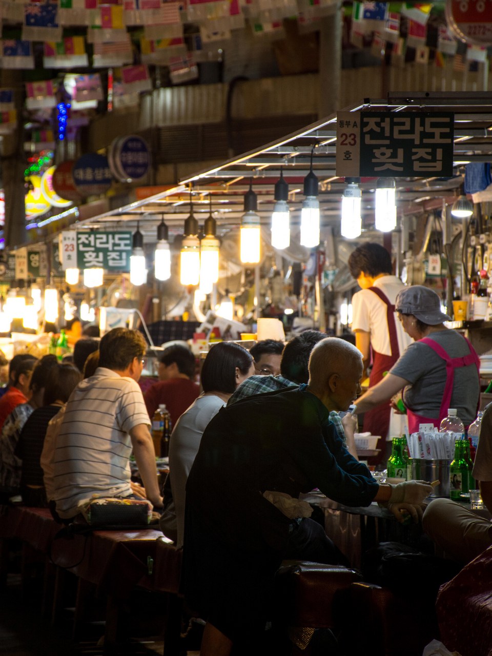 Gwangjang-Market-HH1WC5