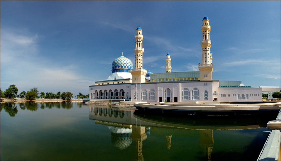 3Kota_Kinabalu_city_Mosque