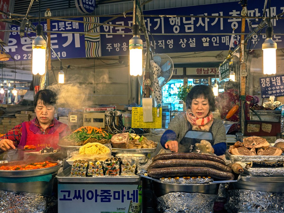 dongdaemun-market night market seoul (1)