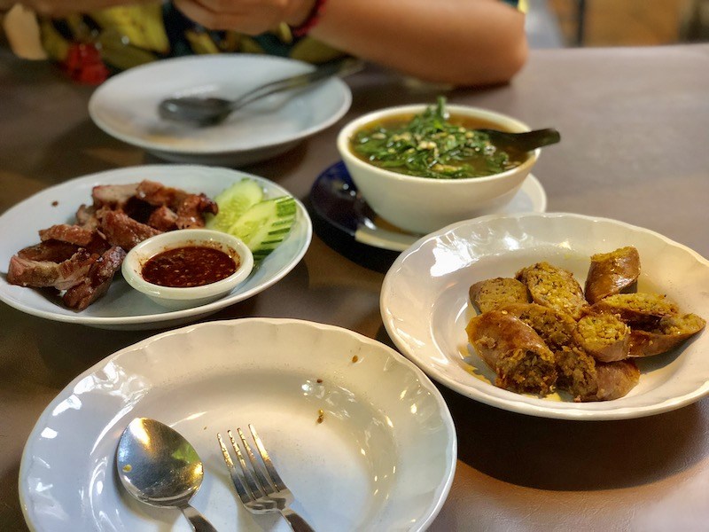 Tong Tem Toh best places to eat chiang mai blog (1)