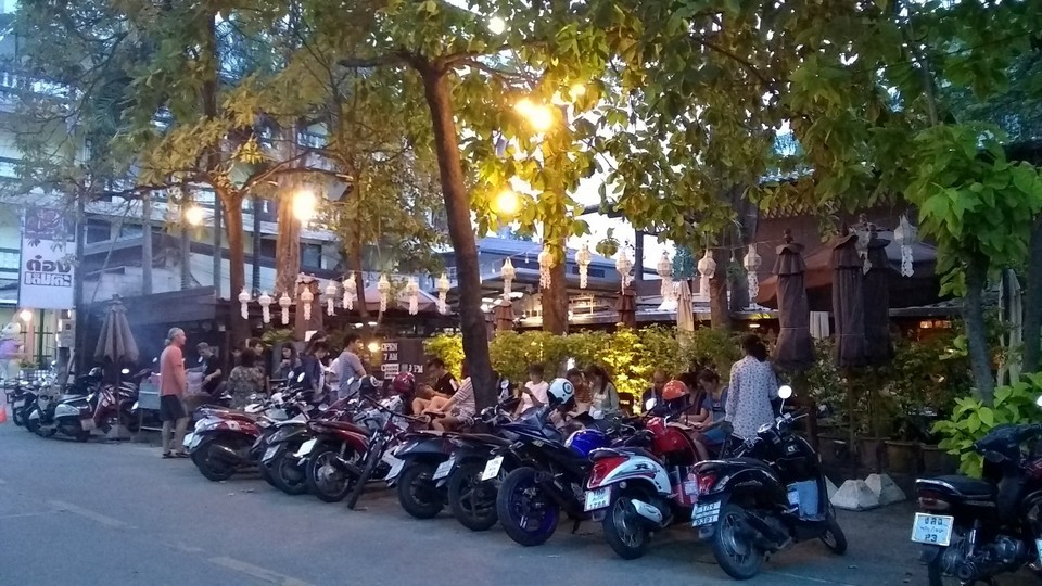 Tong Tem Toh best places to eat chiang mai blog (1)