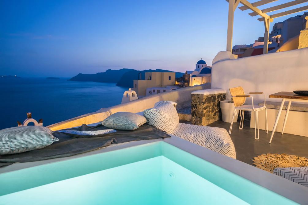 canvas suites santorini