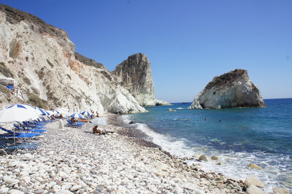 1White-beach-Santorini-2