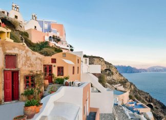 2oia town santorini