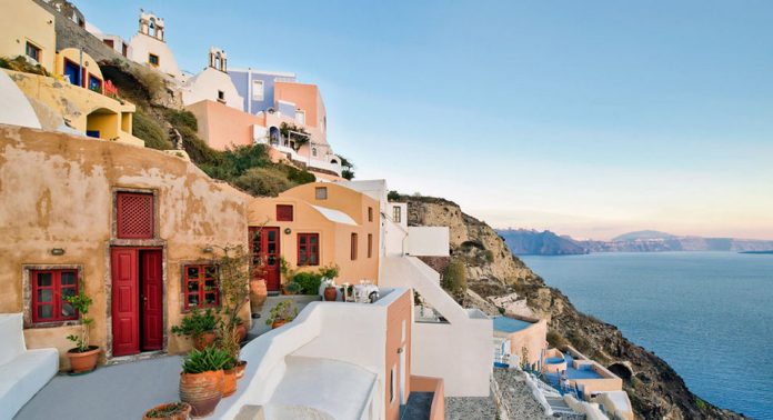 2oia town santorini