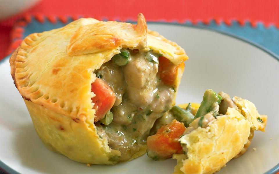 green-chicken-curry-pies sydney (3)