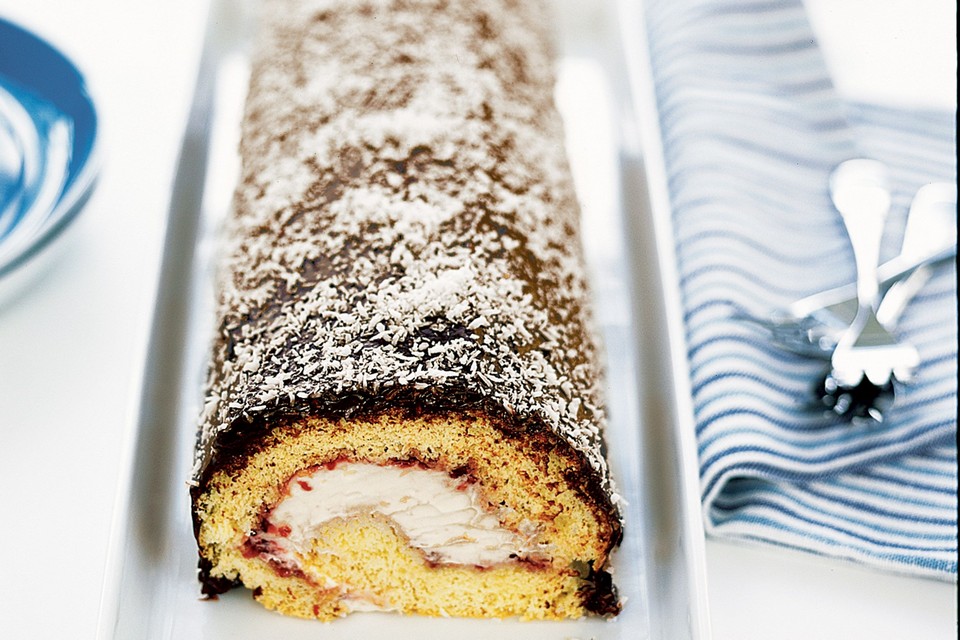 lamington-roulade-1044-1