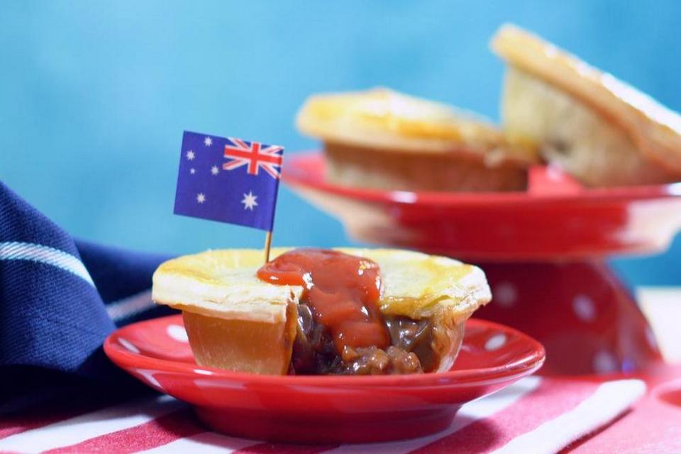 meat pice dog’s eye sydney (1)