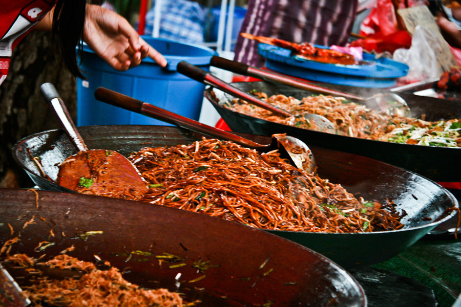 Delicious-Mee-Goreng-at-‘Pasar-Malam’-Night-
