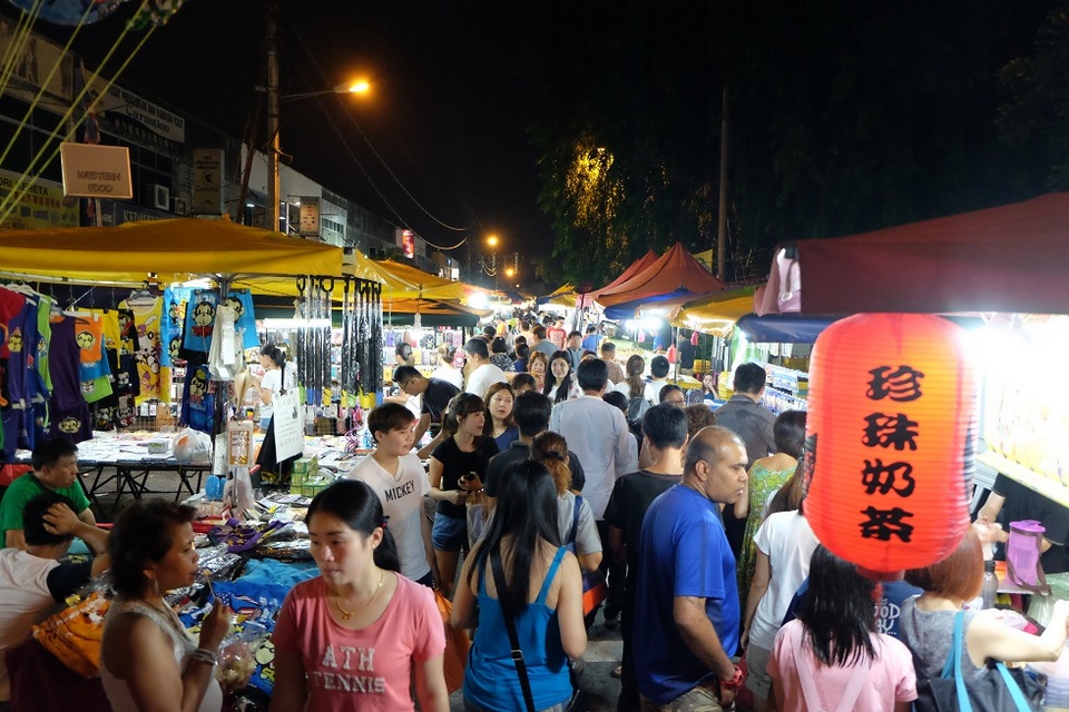 Oug-Pasar-Malam