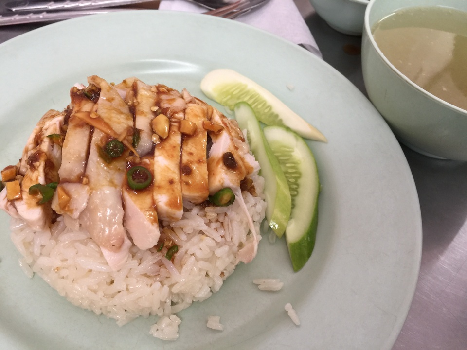 Go-Ang Kaomunkai Pratunam (Pratunam) chicken rice bangkok (1)
