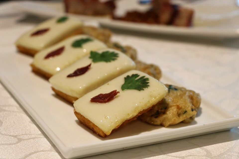 Crispy minced carp cake & crispy bread topped with milk custard, Tsui Hang Village, Hong Kong