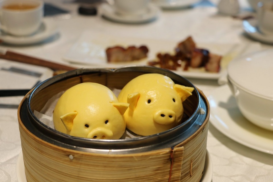 Steamed potato puree bun in pig shape, Tsui Hang Village, Hong Kong