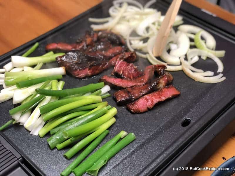 bulgogi korean beef bbq, food to eat in korea, food you must eat in south korea, korean must eat food (7)