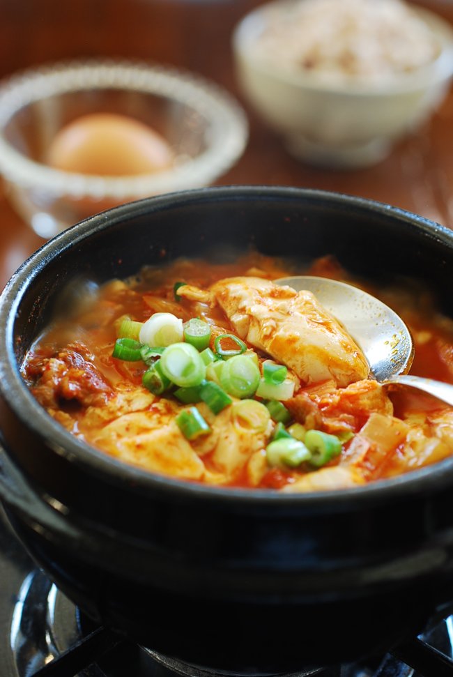 Sundubu-jjigae (Korean Spicy Soft Tofu Stew) (1)