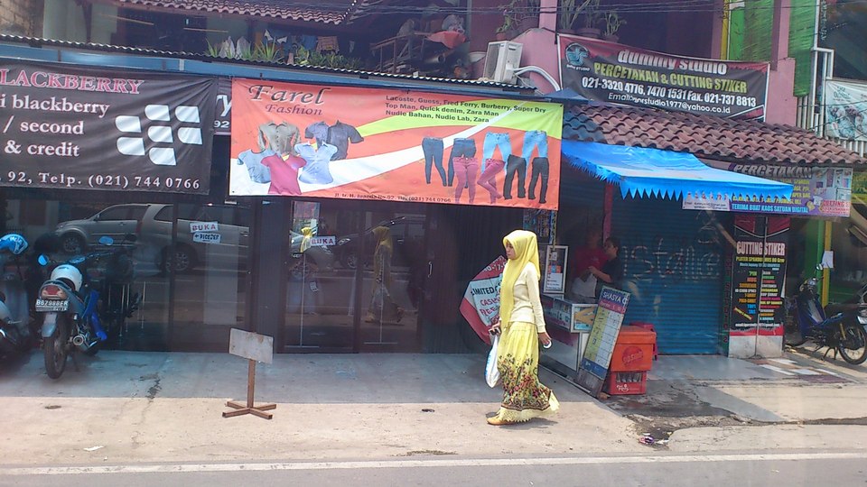 Jakarta street fashion